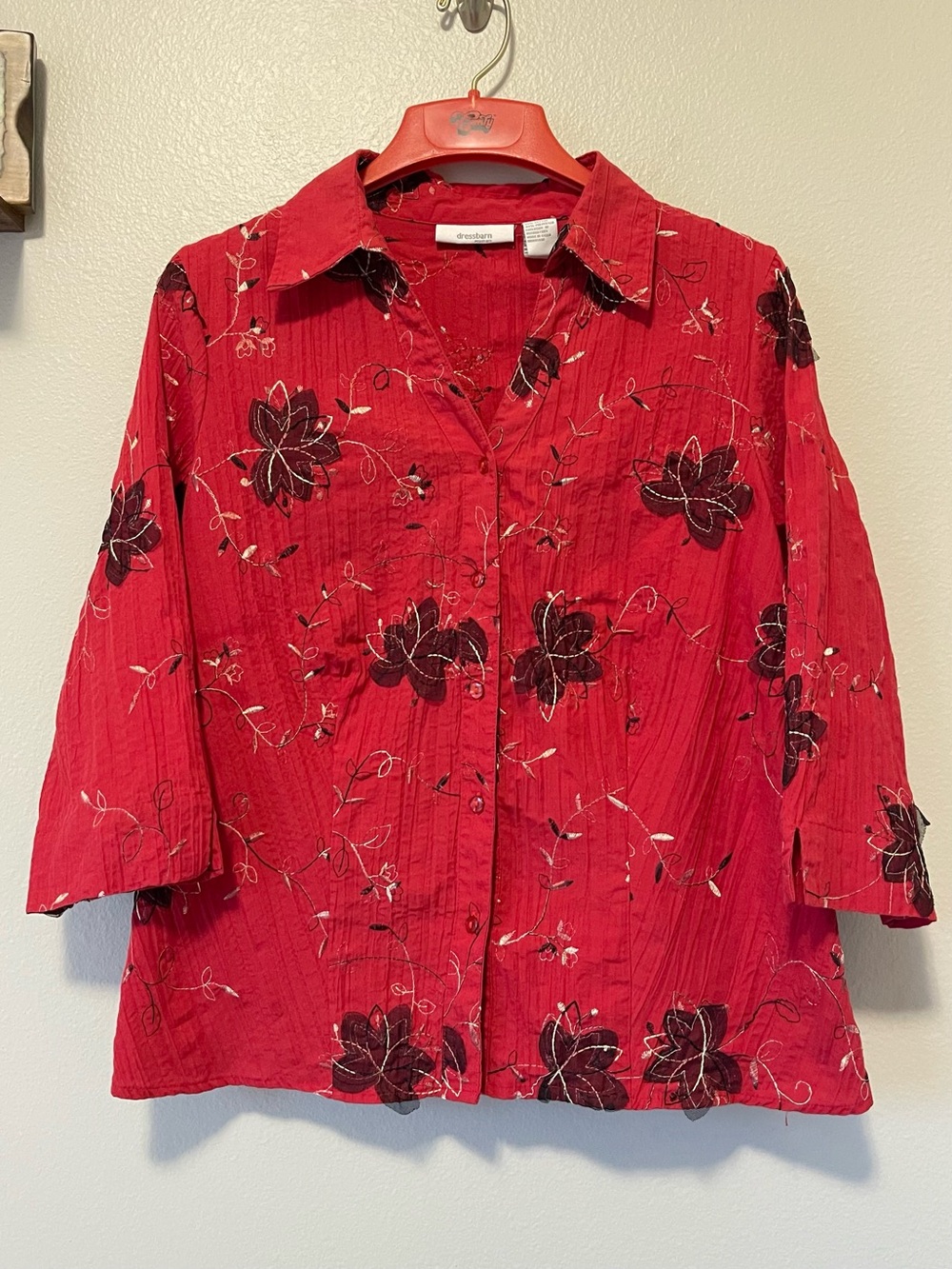 Dressbarn Floral Applique Blouse - Embroidered & Crinkle Woven Texture - Size 1X